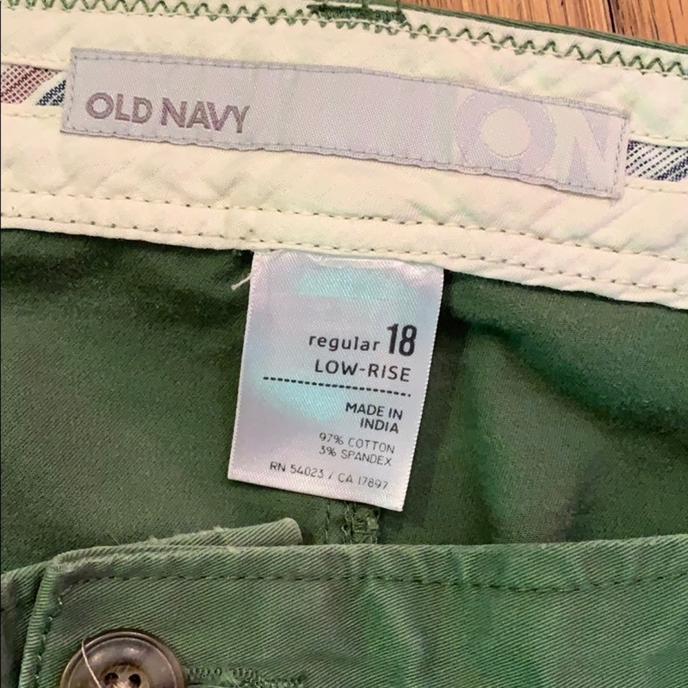 Chinos - Picture 2 of 5